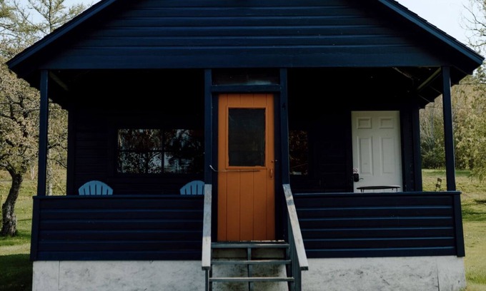 Rockwood Ski Chalet | Cottage 7: River View
