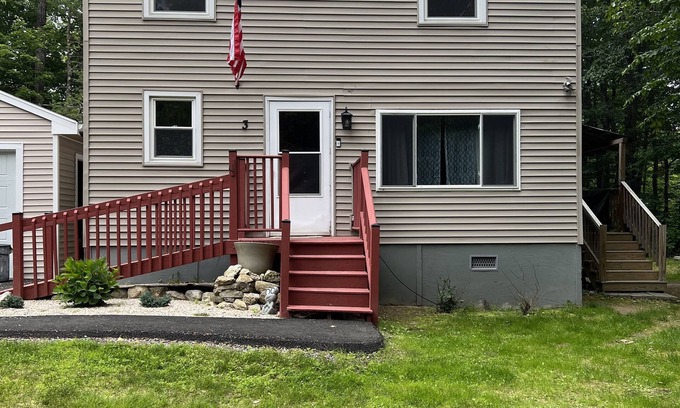 Naples Cottage | Cottage At Sebago Cove ~ Private Association with beach, dock & boat launch!