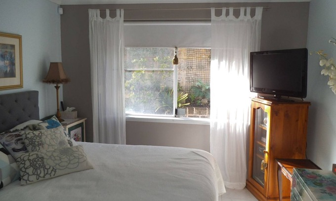 Scarborough House | Cottage by the ocean Scarborough