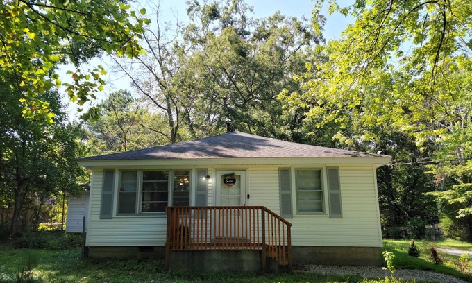Ellendale House | Cottage close to Shelby Farms