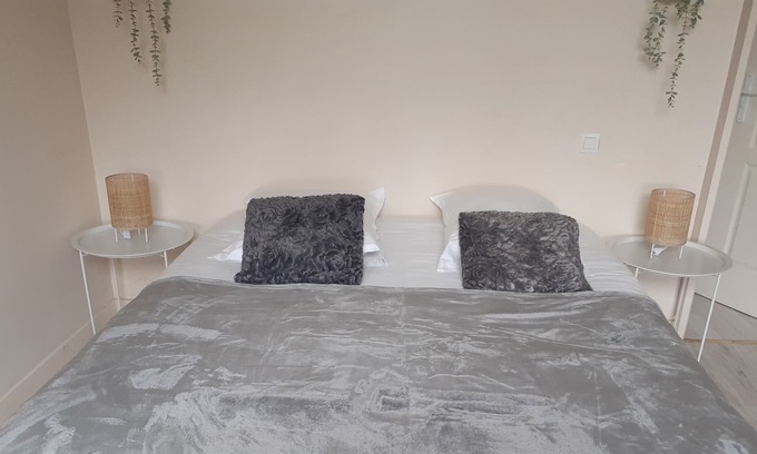 Chisseaux House | Cottage for 8 people in the city center, 1 km from the Château de Chenonceau