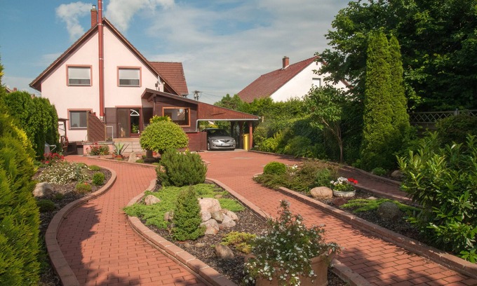 Balatonbereny House | Cottage, here lower of two separate flats, pool, sauna, climate