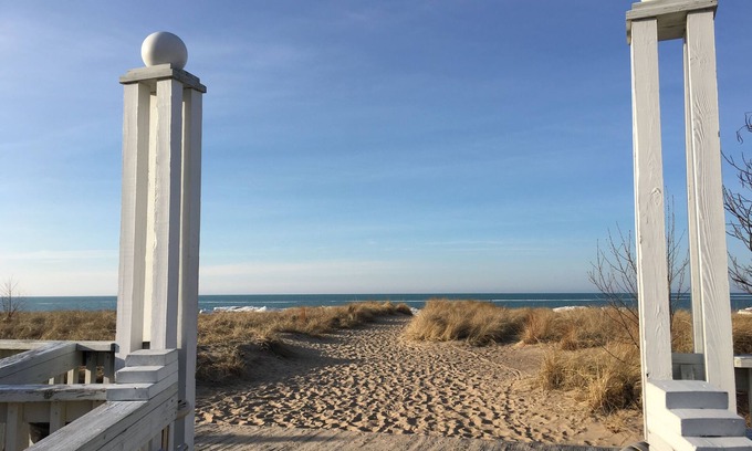 Michigan City Cottage | Cottage House in Beachwalk - Perfect little Cottage near Lake Michigan