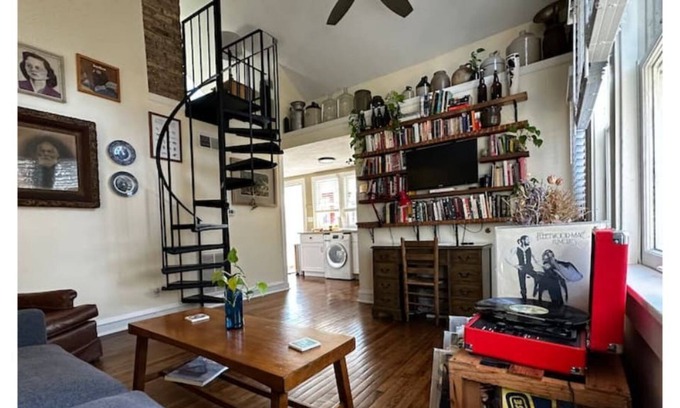 Evanston Cottage | Cottage in a Garden