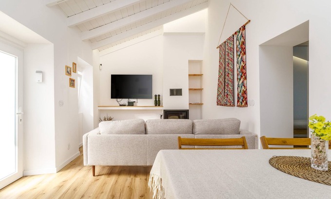 Aljezur Cottage | Cottage in Aljezur- 2 bed ensuite-Casinha da Ivone