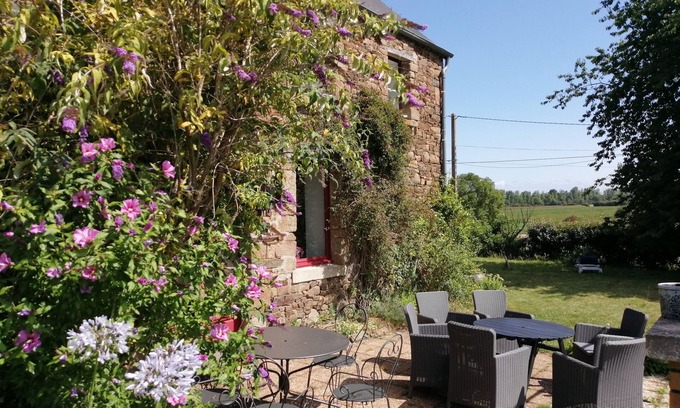 Roz-sur-Couesnon House | Cottage in Baie du Mont Saint-Michel