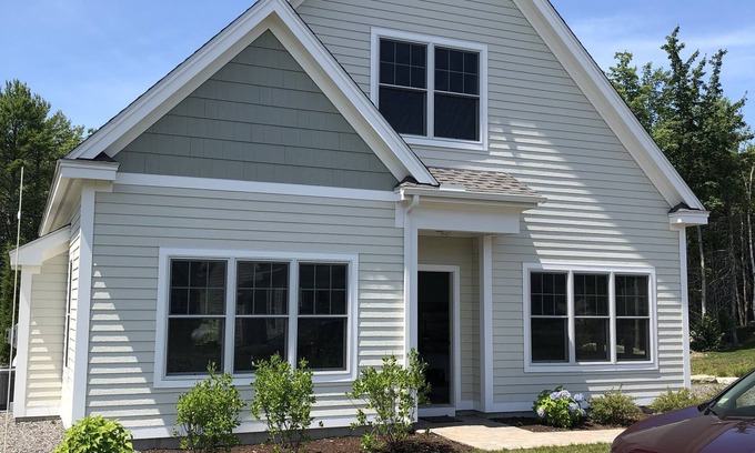 Arundel Cottage | Cottage in Beautiful Resort community 10 minutes from Kennebunkport beaches