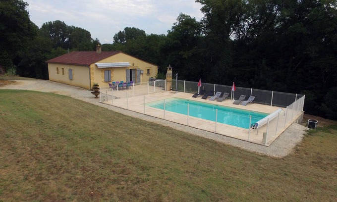 Saint-Genies House | cottage in black perigord with private pool