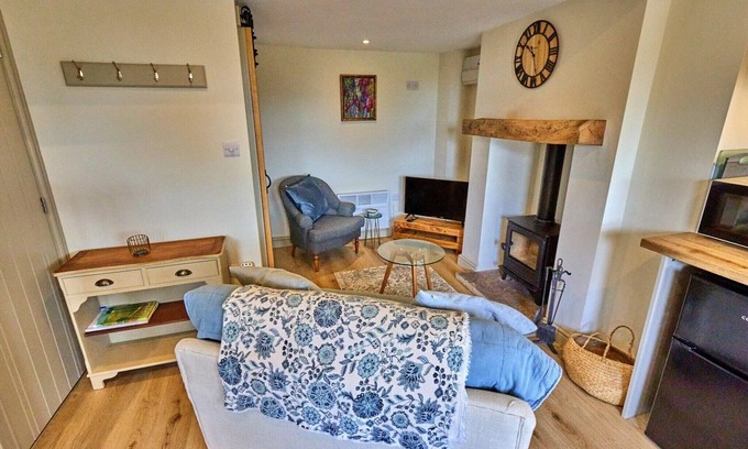 Hemingby Cottage | Cottage in Hemingby near Lincolnshire Wolds