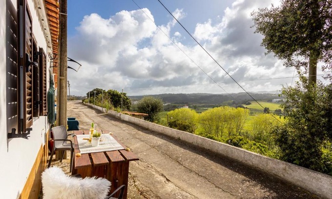 Aljezur House | Cottage in historical town of Aljezur