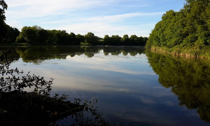 Bonny-sur-Loire Cottage | Cottage in the garden of the Moulin de la Fontaine