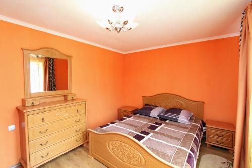 Yaremche House | Cottage "Kliverent"