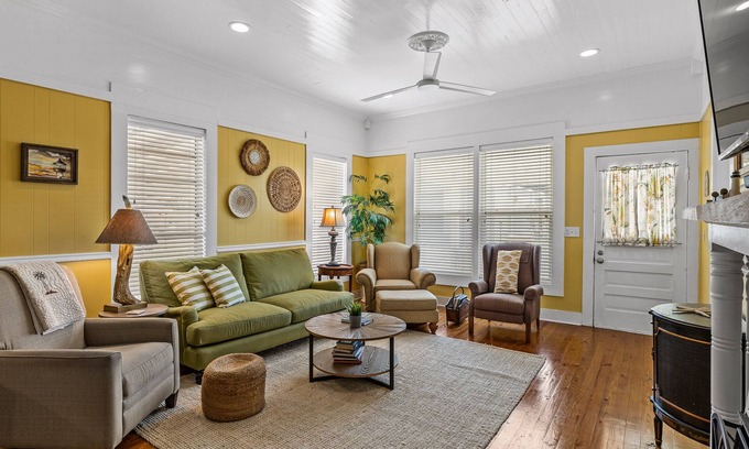 Port St. Joe Cottage | Cottage located steps away from downtown PSJ.