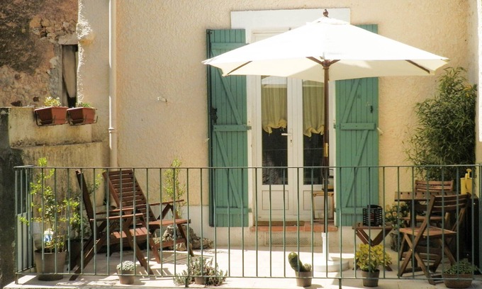 Le Luc Apartment | Cottage * Lou Lavadou with terrace of 10 m²