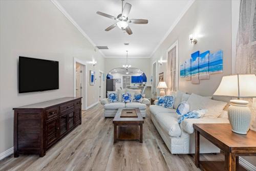 Galveston House | Cottage on Ave O home