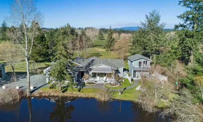 Friday Harbor Cottage | Cottage on Bison Pond-Tranquility & Beauty Abounds