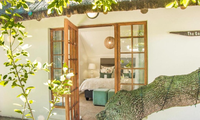 Saint Francis Bay House | Cottage on College