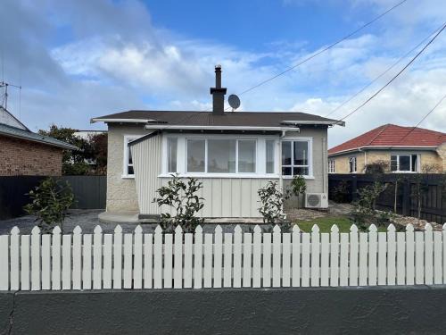 Cambridge House | Cottage on Duke