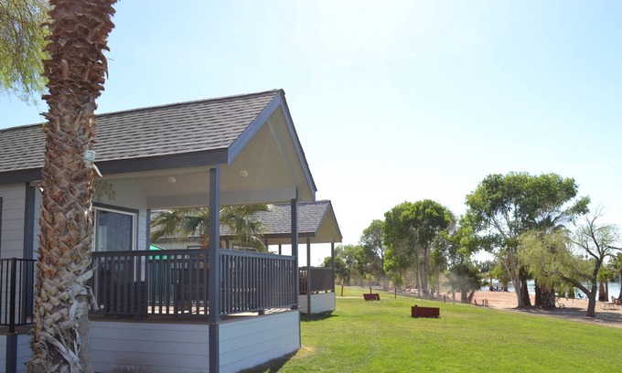 Ehrenberg House | Cottage On Riverfront! At Resort, Sleeps 6