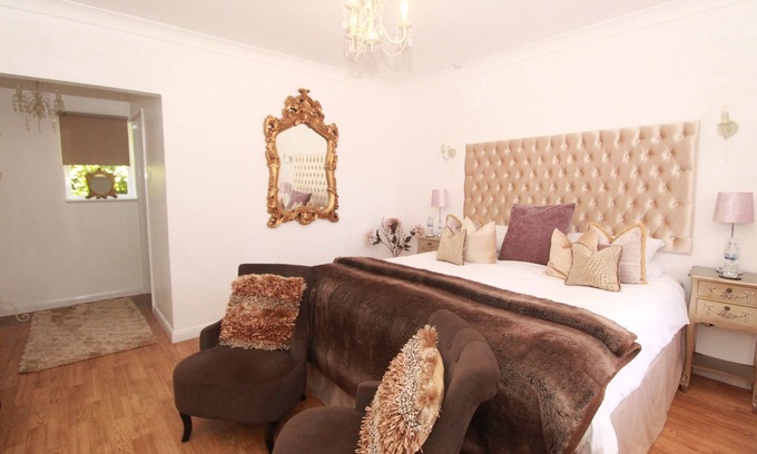 Rye Foreign House | Cottage Room 5 - The Kings Head Rye