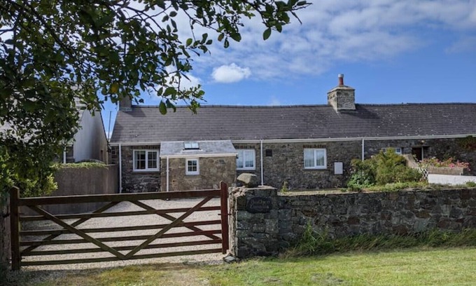 St Brides Cottage | Cottage with games room (near Solva & St.David's)