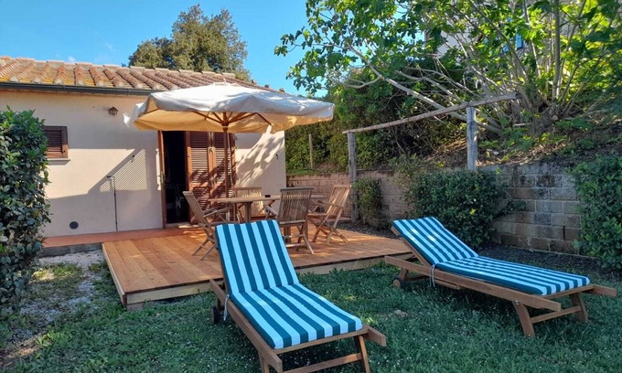 Sassetta Apartment | Cottage with Garden Verde