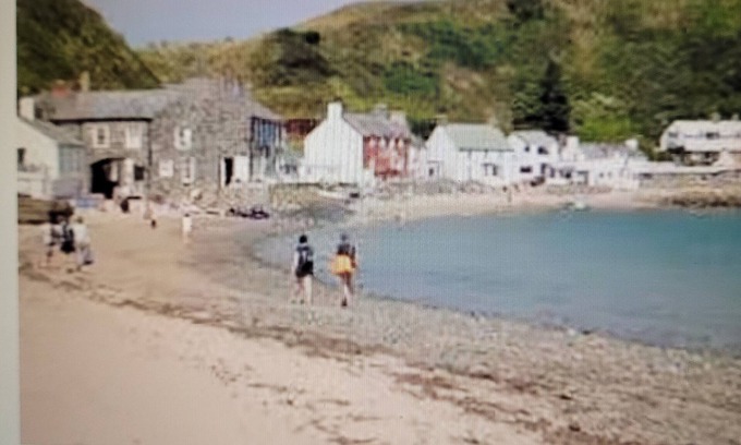 Llithfaen Cottage | Cottage with Spectacular views to Cardigan Bay and the mountains