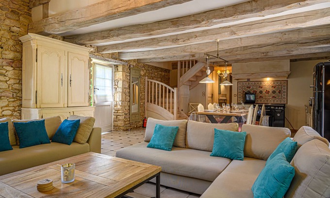 Pluvigner House | Cottage with swimming pool - 3 Bedrooms - 6 Guests