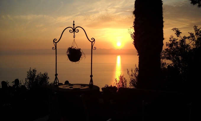 Anacapri Cottage | Cottage with swimming pool and spectacular sea views on Capri Island