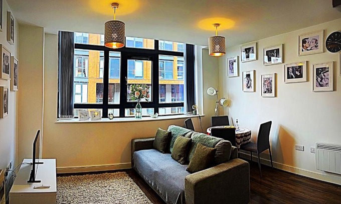Bordesley Apartment | Cotton Apartment Chinatown Central Stay