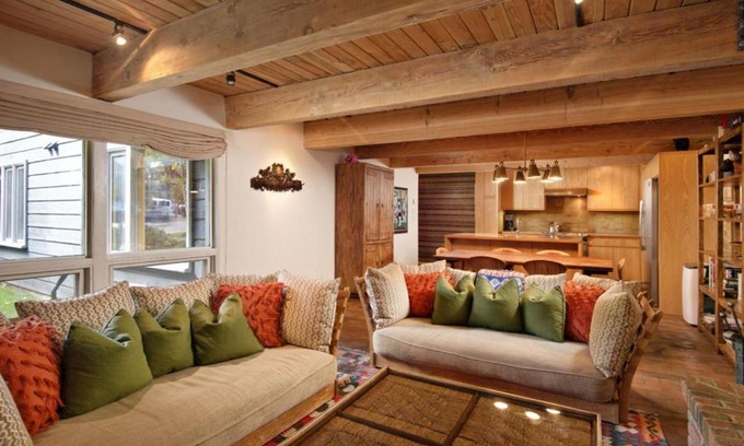 Aspen House | Cottonwoods Unit 1C, Downtown Condo with Upgraded Kitchen & Bathrooms