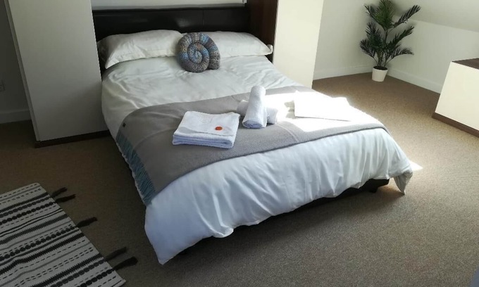 Morecombelake House | Country & Coastal Barn Retreat for couples near Lyme Regis