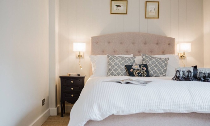Farmington Cottage | Country Cottage in the Heart of the Cotswolds