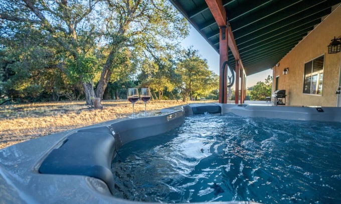 Ranchita House | Country Cowboy Hot Tub Home on 20 Private Acres with 2 EV Chargers, Pet Friendly