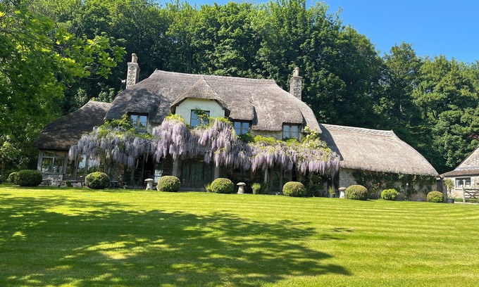 Heligan Other | Country farmhouse surrounded by lakes green fields with private spa