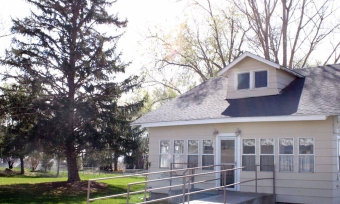 Burley House | Country home 15 min to Snake River, 25 min to ski.