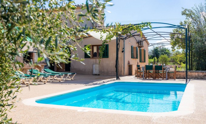 Algaida Villa | Country Home Sa Torreta with Pool, Terrace, Wi-Fi & Air Conditioning