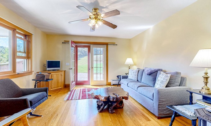 Wardsboro House | Country home with gorgeous property, porch & unobstructed mountain view