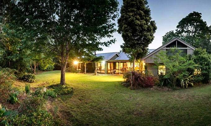 Mount Glorious House | Country Homestead set in the Rainforest