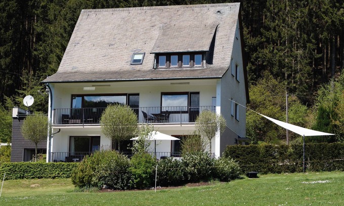Eslohe House | Country house, 280 sqm, detached, to be lived in alone, own sauna area,