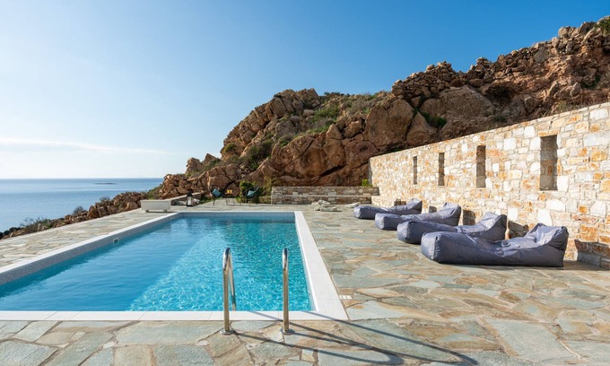Vissa Villa | Country House 'Mont' Rock Villas 2' with Sea View, Wi-Fi and Air Conditioning