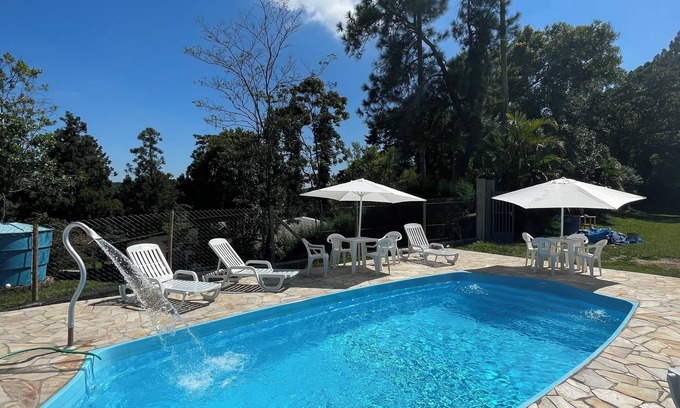 Cotia Cottage | Country house near São Paulo and 15 minutes from Embu downtown. Swimming pool.