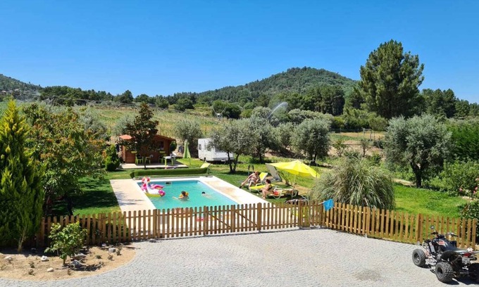 Belmonte Villa | Country House 'Solar Rubina - Piscina Água Salgada' with Mountain View, Wi-Fi and Air Conditioning