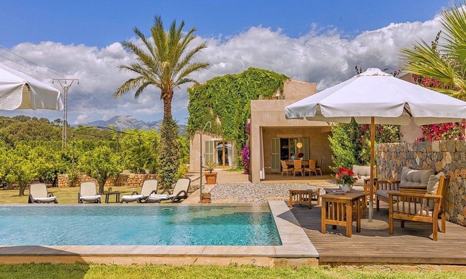 Buger Villa | Country House 'Son Puca 1' with Private Pool, Wi-Fi and Air Conditioning