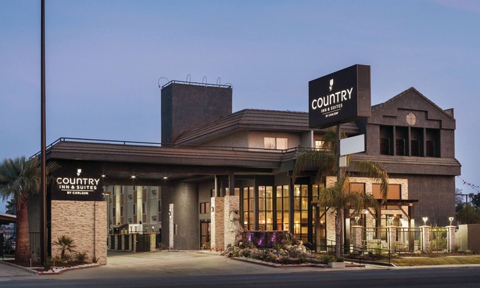 Bakersfield Hotel | Country Inn & Suites by Radisson, Bakersfield, CA