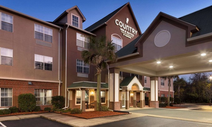 Brunswick Hotel | Country Inn & Suites by Radisson, Brunswick I-95, GA