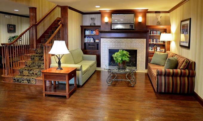 Cedar Bluff Hotel | Country Inn & Suites by Radisson, Knoxville at Cedar Bluff, TN