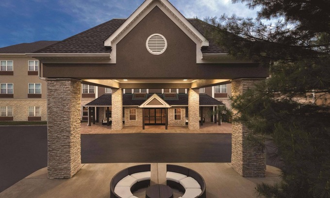 Nashville Hotel | Country Inn & Suites by Radisson, Nashville Airport East, TN