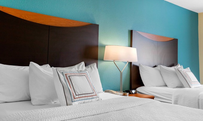 Bismarck Hotel | Country Inn & Suites by Radisson, Bismarck-Mandan