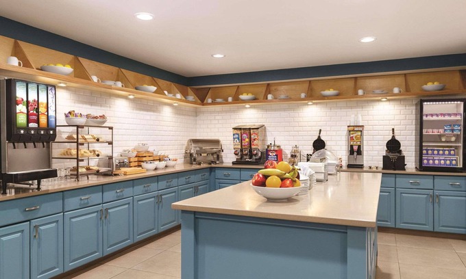 Griffin Hotel | Country Inn & Suites by Radisson, Griffin, GA